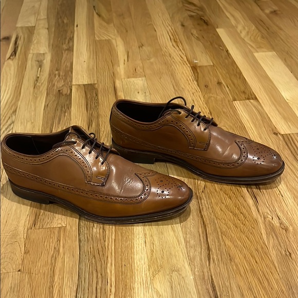 Allen Edmonds Brown Wingtip Brogue Oxfords - Picture 8 of 8